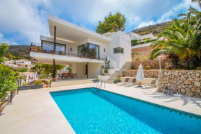 Отель Laja - panoramic hillside holiday house in Moraira  Морайра